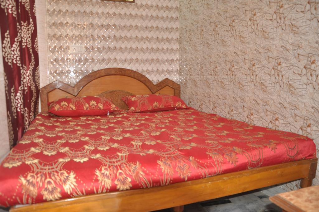 Hotel Pari 贾朗达尔 外观 照片